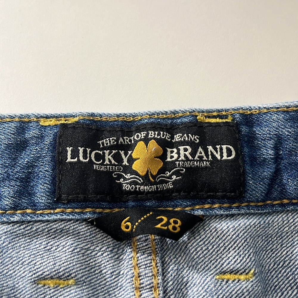 Lucky brand, blue jean long pants Lola boot cut women’s size 6 - Picture 6 of 9